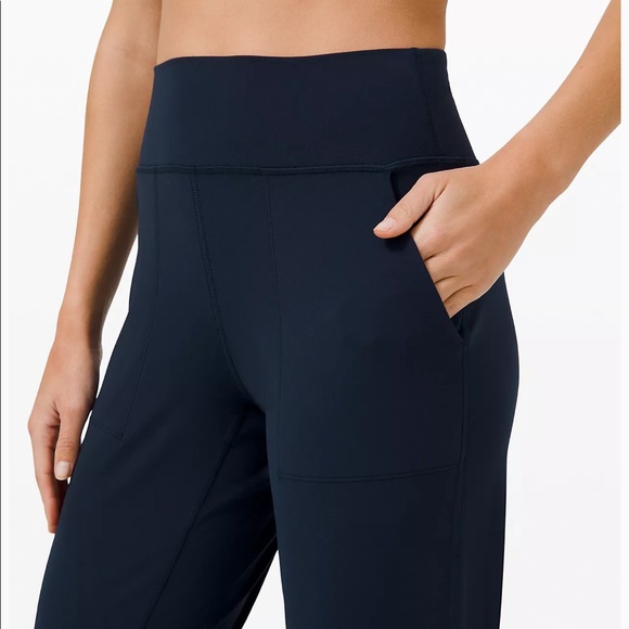 Lululemon Align High Rise Cropped Joggers - Picture 4 of 13